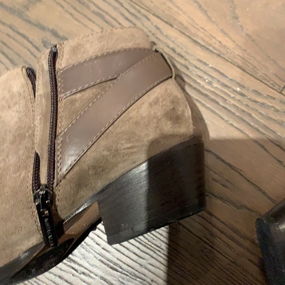 Aquatalia booties - Picture 5 of 7